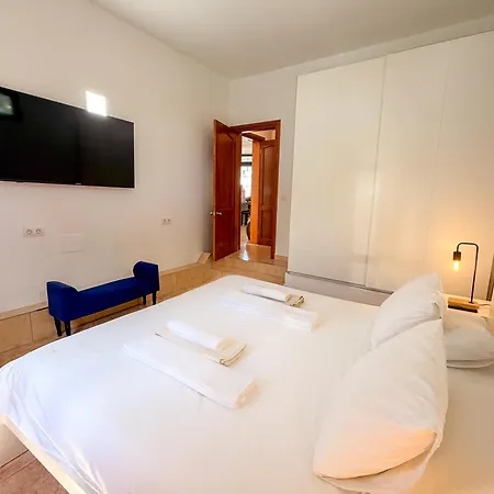 Villa - Vista Oceana - Stunning 5 Bedroom Modern With Private Heated Pool And Ocean Views